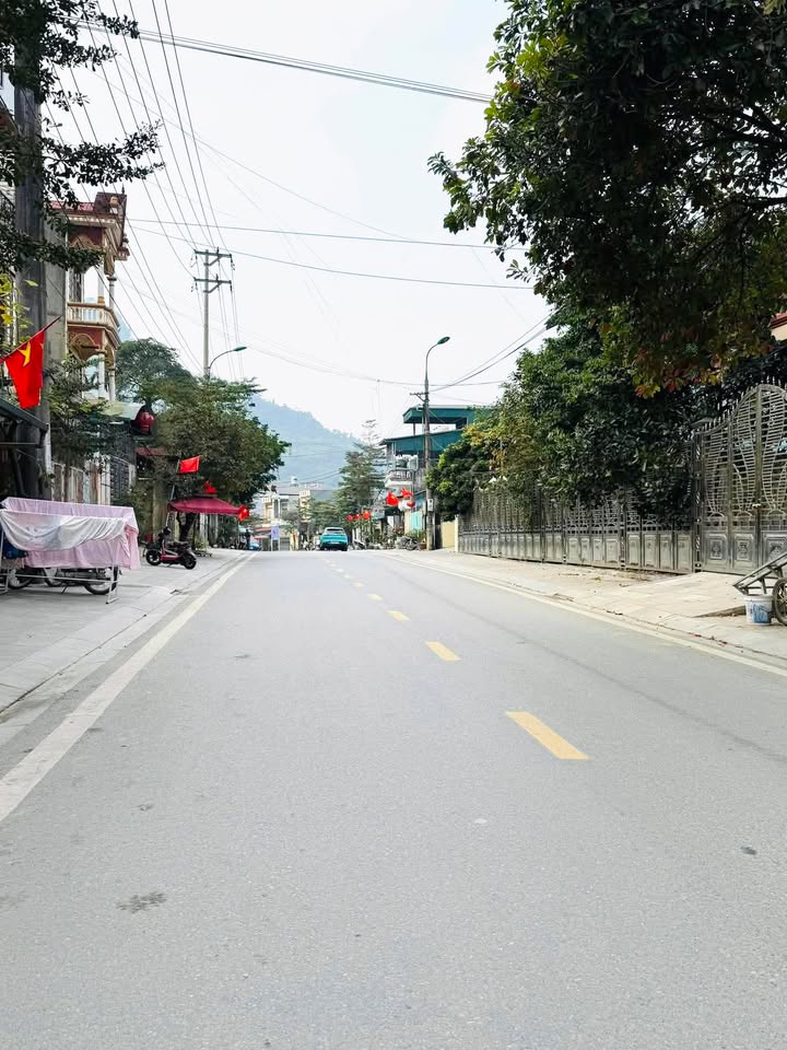 Đất thổ cư mặt tiền đường Nguyễn Du, 92m² chỉ 1.4 tỷ - Cơ hội đầu tư hấp dẫn!