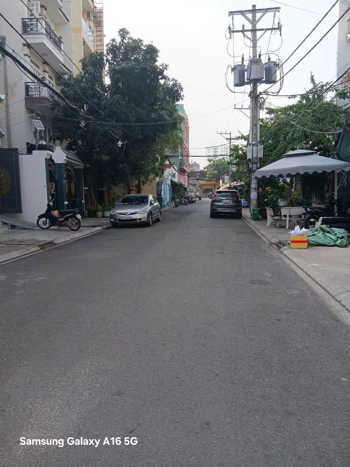 Nhà 5 tầng đường nhựa 10m An Ninh, Tân Phú, 110m² giá 17.5 tỷ - Siêu phẩm lung linh chờ đón chủ nhân!