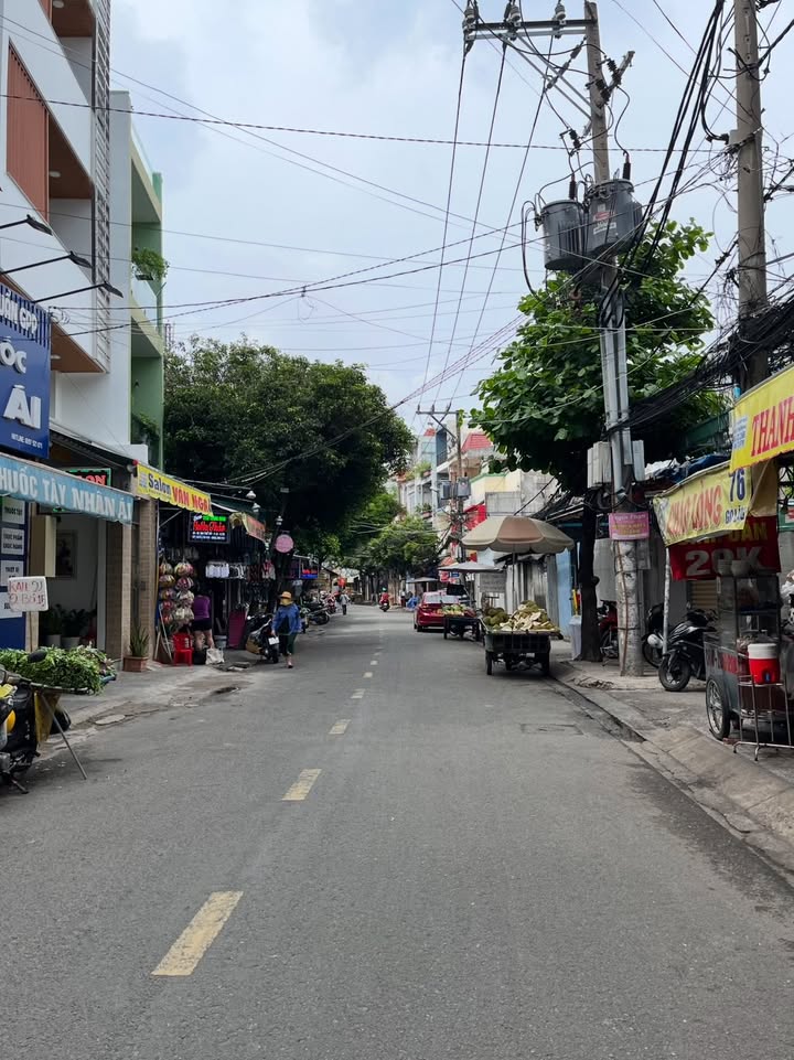 Nhà phố Phường 10, Quận Tân Bình 83m² giá 8.5 tỷ - Sẵn sàng vào ở ngay!