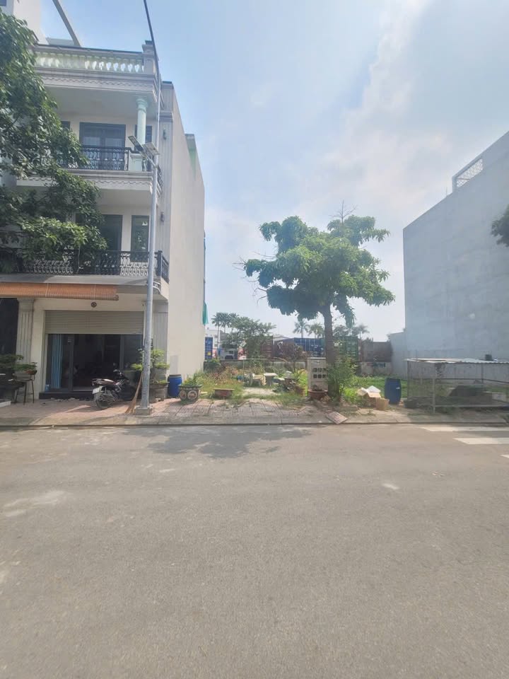 Bán đất 60,3m² tại Dĩ An giá 3 tỷ - Sổ Hồng riêng, đầu tư sinh lời!