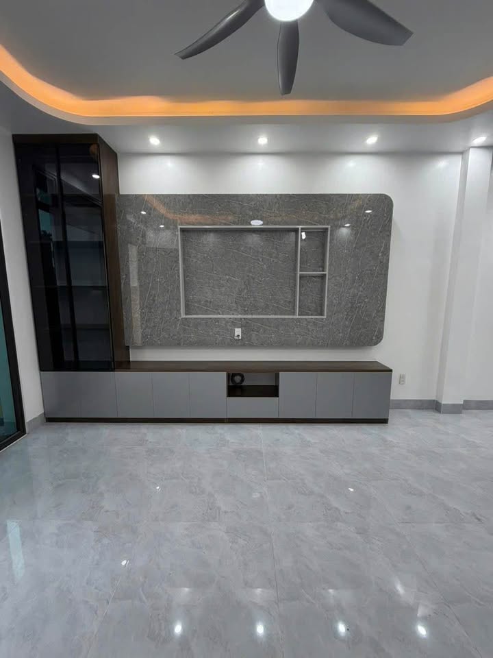 Nhà độc lập 3 tầng 52m² tại An Dương giá 2.5 tỷ - Chính chủ bán gấp!