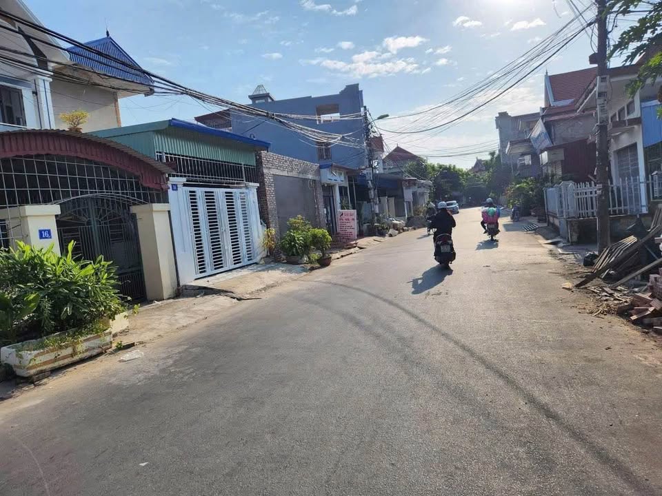 FrontHouse mặt đường Thành Tô, Hải An, 177m² chỉ 4.7 tỷ - Cơ hội đầu tư tuyệt vời!