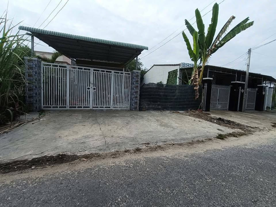 Đất nền Trường An, Long Hoa 230m² giá 1.4 tỷ - Tiện ích đầy đủ xung quanh!