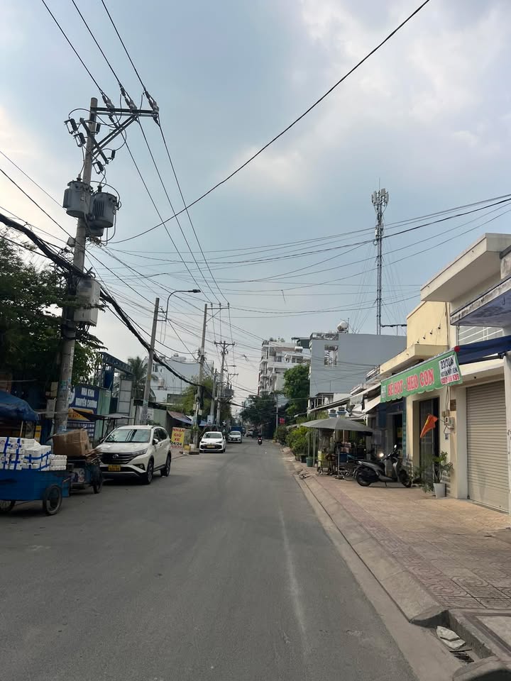 Nhà 3 Tầng HXH Tránh Tân Sơn Nhì 40m² giá 6.2 tỷ - Sẵn sàng ở ngay!