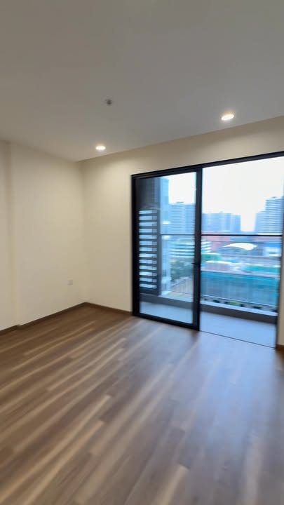 Căn hộ chung cư Vinhomes Ocean Park 1,2,3 Hưng Yên 41m² giá 3.1 tỷ - View hồ san hô thoáng mát!