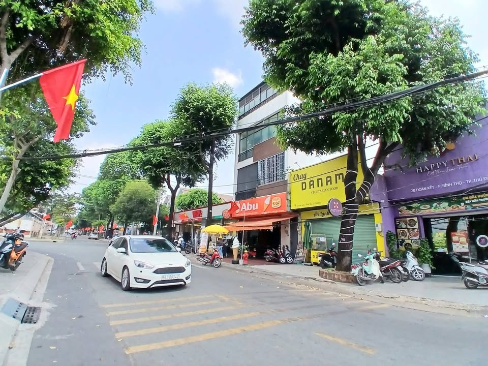 FrontHouse 2 mặt tiền Bình Thọ 177m² giá 39 tỷ - Kinh doanh đa ngành nghề!