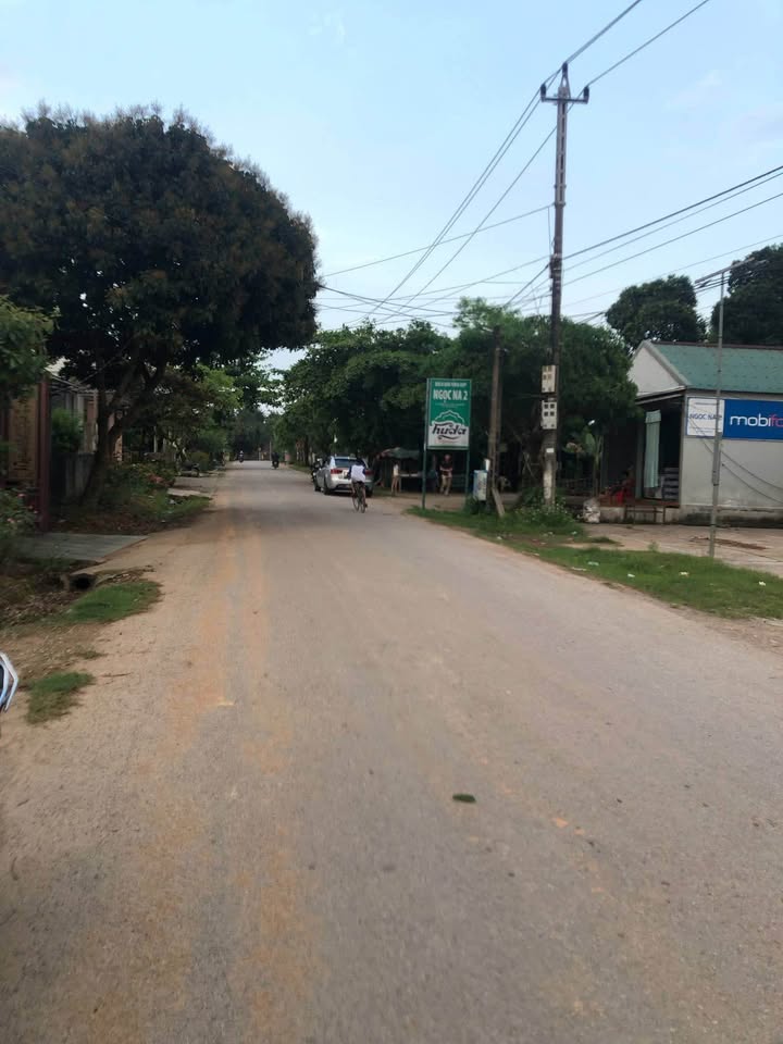 Nhà mặt tiền đường Liên Xã, Thị xã Ba Đồn, 405m² giá 1 tỷ - Cơ hội đầu tư hấp dẫn!