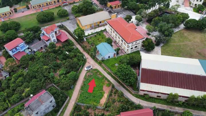 Đất nền Lô góc Thôn Long Lan 260m² giá 1.1 tỷ - Đầu tư sinh lời ngay!