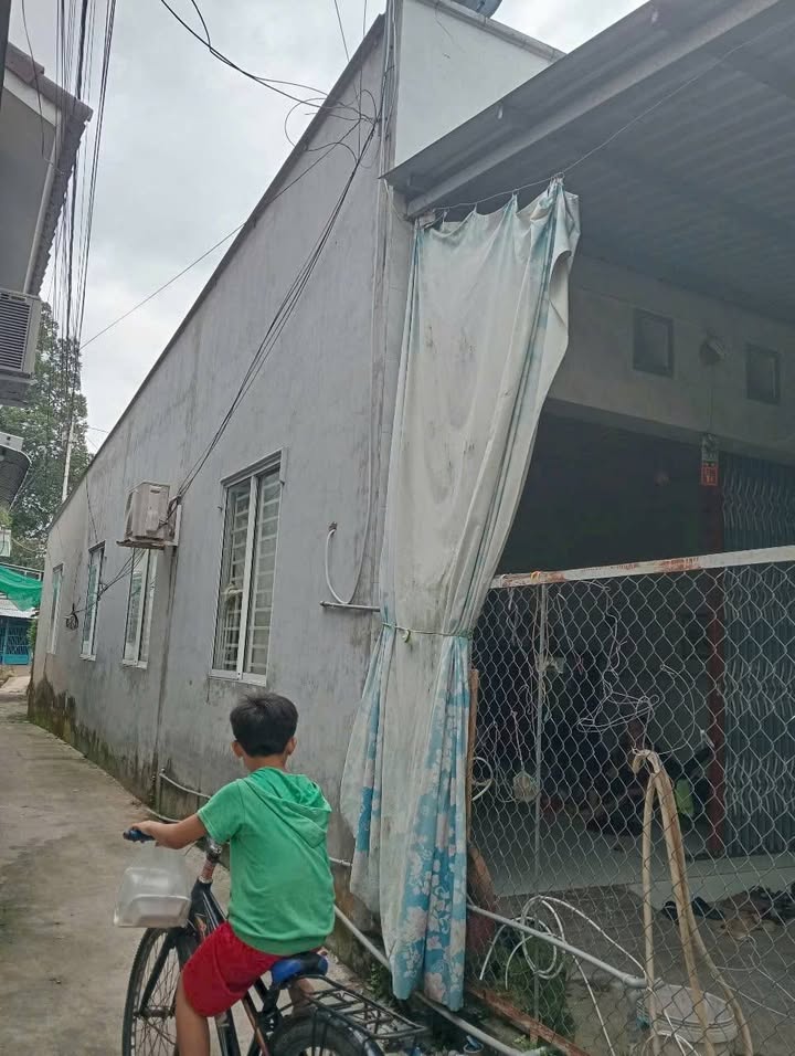 Nhà cấp 4 Bình Khánh 99m² giá 1 tỷ - Gần tuyến tránh tiện lợi!