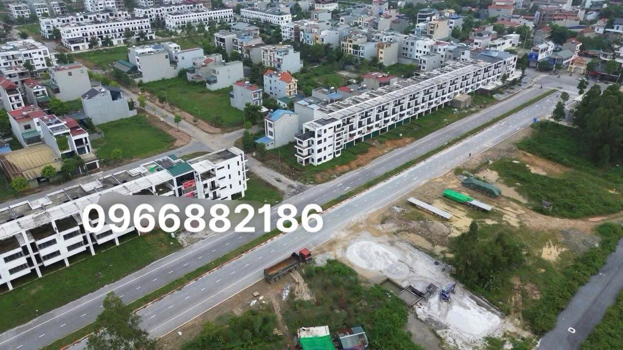 Townhouse Xuân Hòa, Phúc Yên 120m² giá 5 tỷ - Pháp lý rõ ràng, kinh doanh thuận lợi!