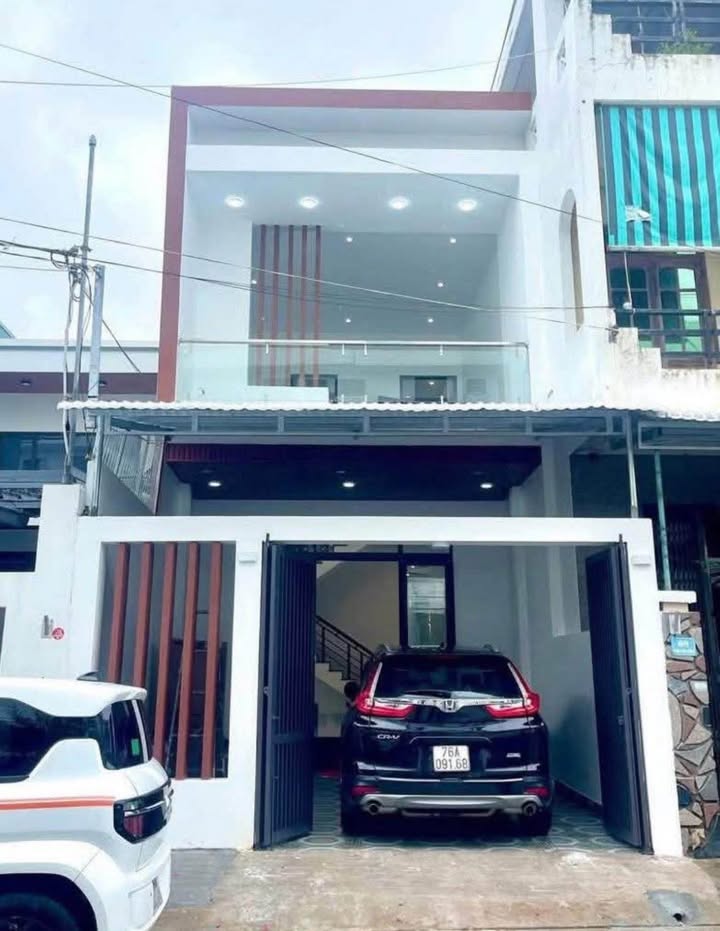 Nhà mặt tiền Trần Thái Tông, Quảng Ngãi 100m² - Nội thất mới 100%!