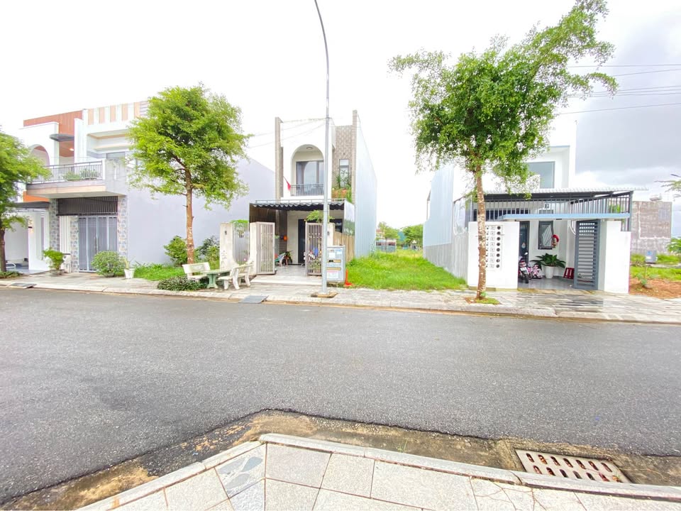 Lô đất KDC 577 Quảng Ngãi 100m² giá 1.4 tỷ - Đối diện công viên xanh