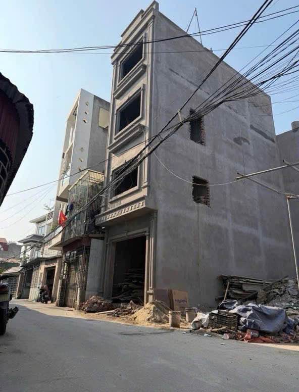 Nhà đẹp 4 tầng Phường Tân Bình 45m² giá 3.95 tỷ - Hướng Đông, chọn màu sơn theo ý thích!