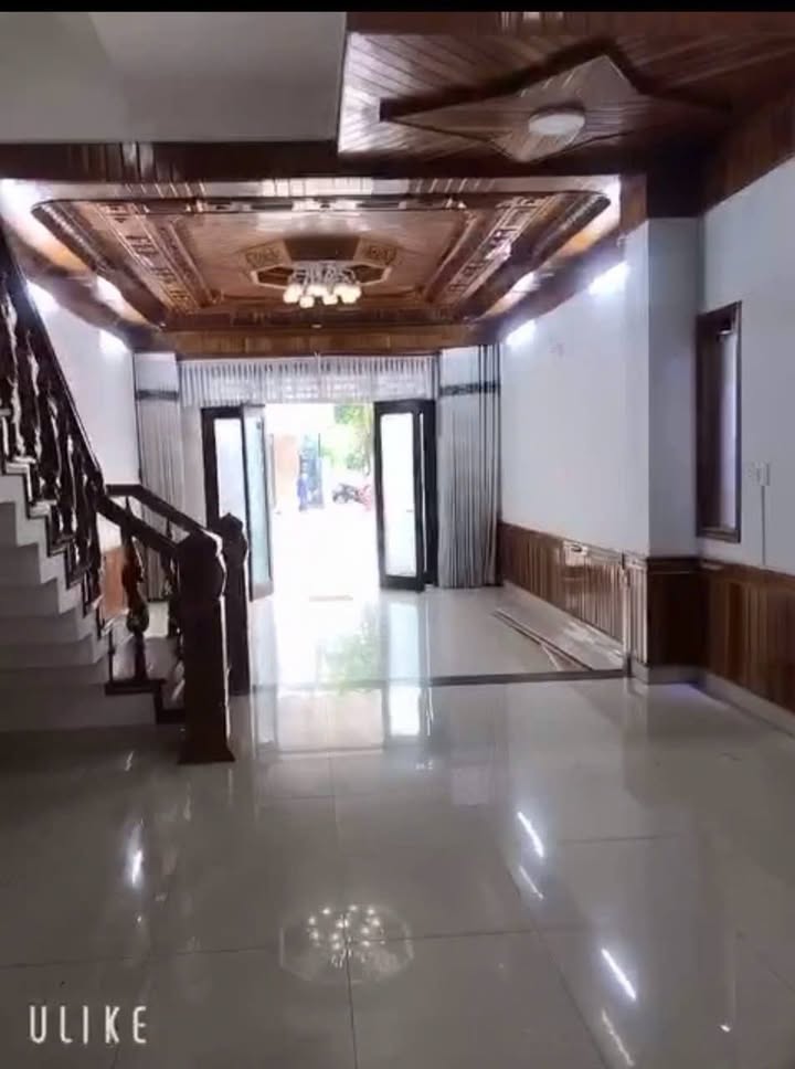 Nhà 3 Tầng Mê Lệch Đường Hoàng Xuân Hãn 100m² giá 12 tỷ - Kinh doanh ngay!