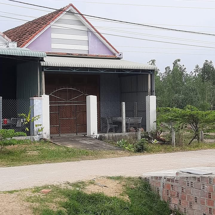 Nhà bán Hòa Sơn, Xã Bình Tường, 120m² giá 1 tỷ - Đầu tư sinh lời!