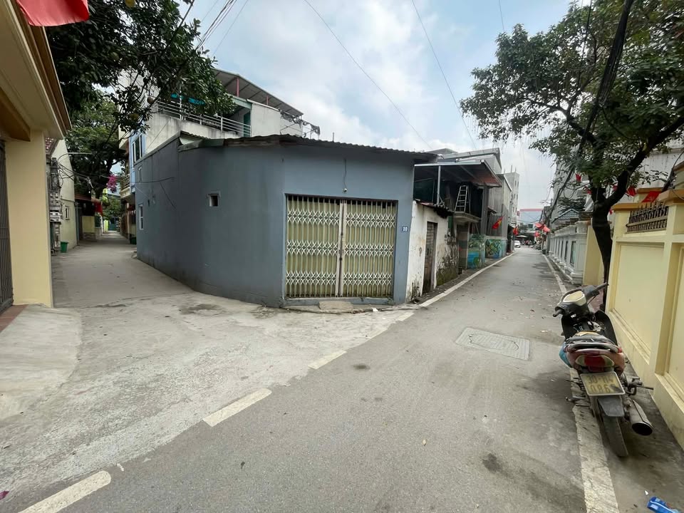 Căn hộ Xóm 4 Đồng Nhân 45m² giá thỏa thuận - Lô góc ô tô vào tận nơi!