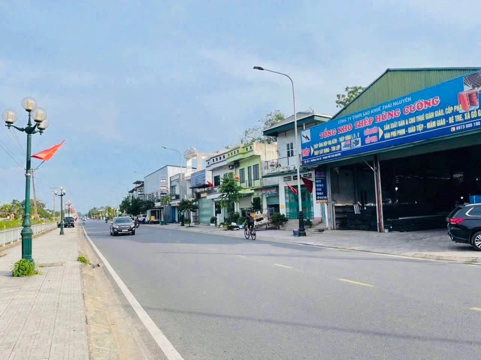 Đất nền đường Việt Bắc 101,1m² giá 2 tỷ - Vị trí đẹp, giao thông thuận tiện!