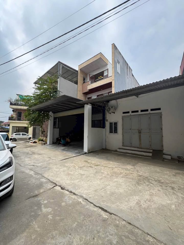 Nhà 3 tầng Đồng Hỷ 114m² giá thỏa thuận - Mặt tiền 6m quá đẹp!