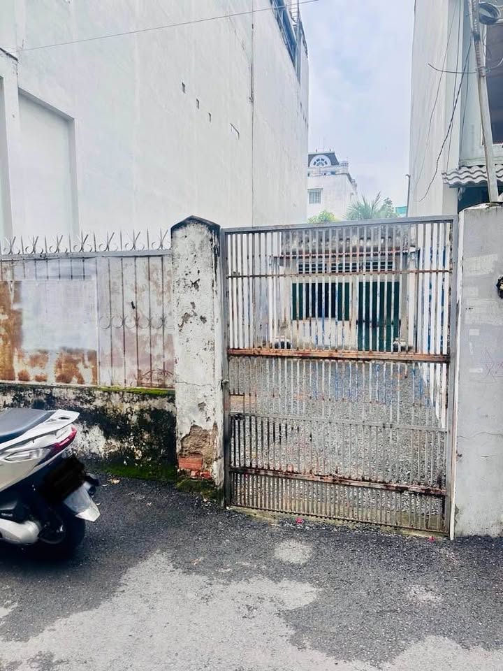 Đất nền Gò Vấp 130m² giá 12 tỷ - Tiện xây dựng ngay!