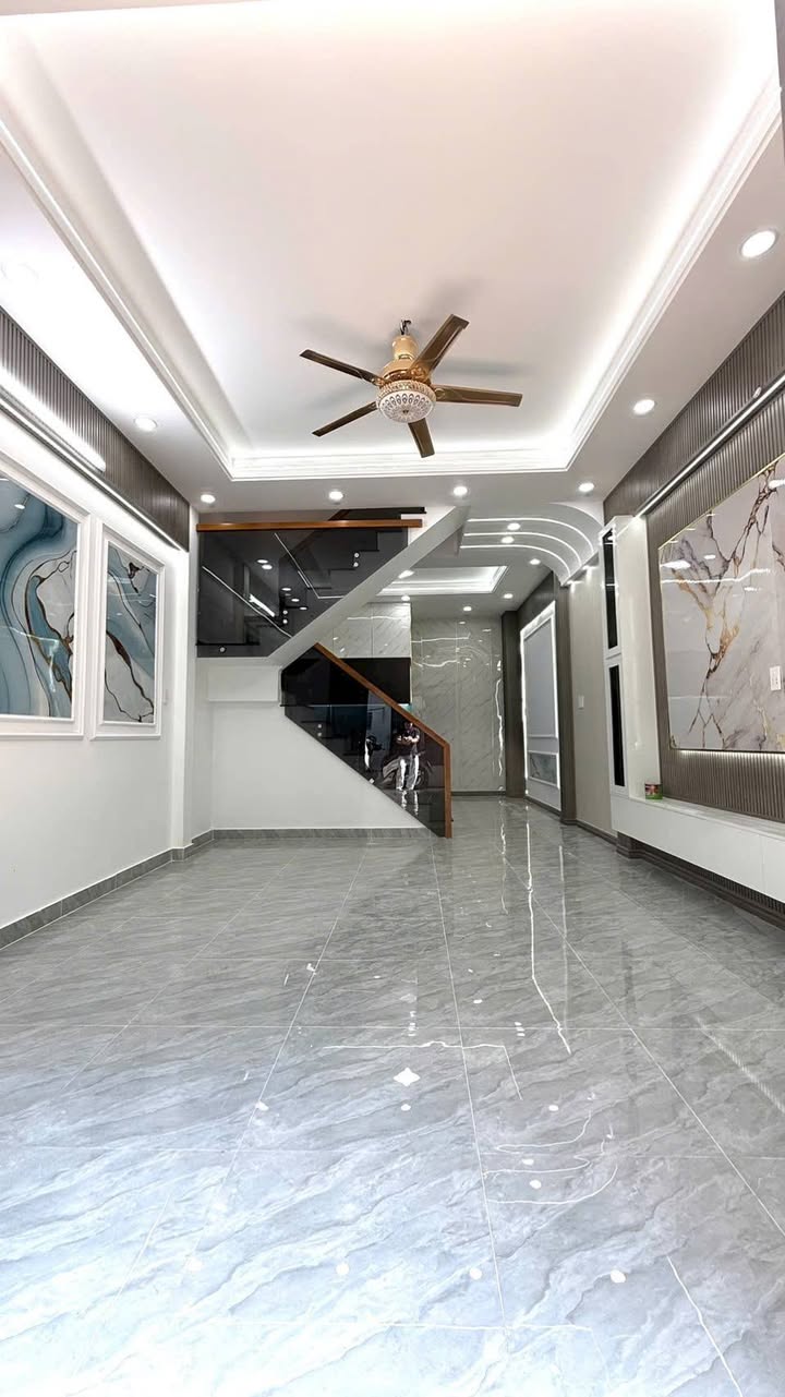 Nhà riêng Quận 12, 42m² giá 2.28 tỷ - Bao đẹp, vị trí thuận lợi!