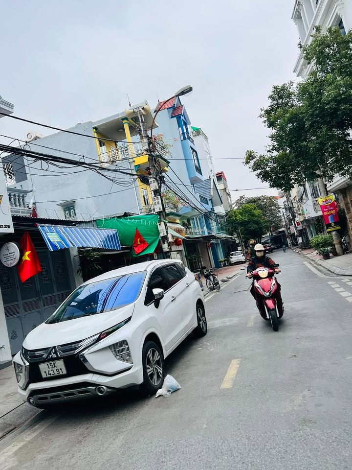 Đất mặt phố Vạn Kiếp, Hồng Bàng 110m² giá 9 tỷ - Cơ hội đầu tư hấp dẫn!