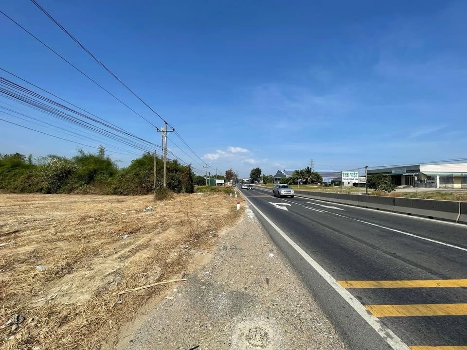 Đất nền Sông Phan, Hàm Tân 3624m² giá 10.5 tỷ - Chính chủ bán gấp!