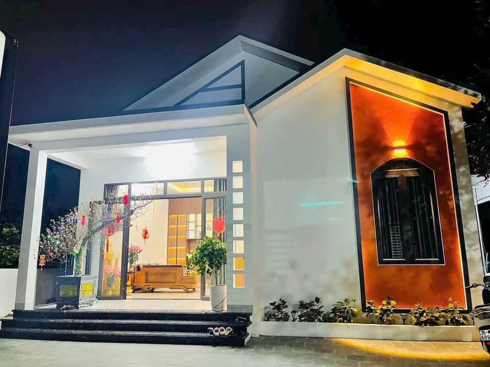 Nhà mái thái 230m² tại phường Quảng Thắng giá 3 tỷ - Đón Tết ngay!