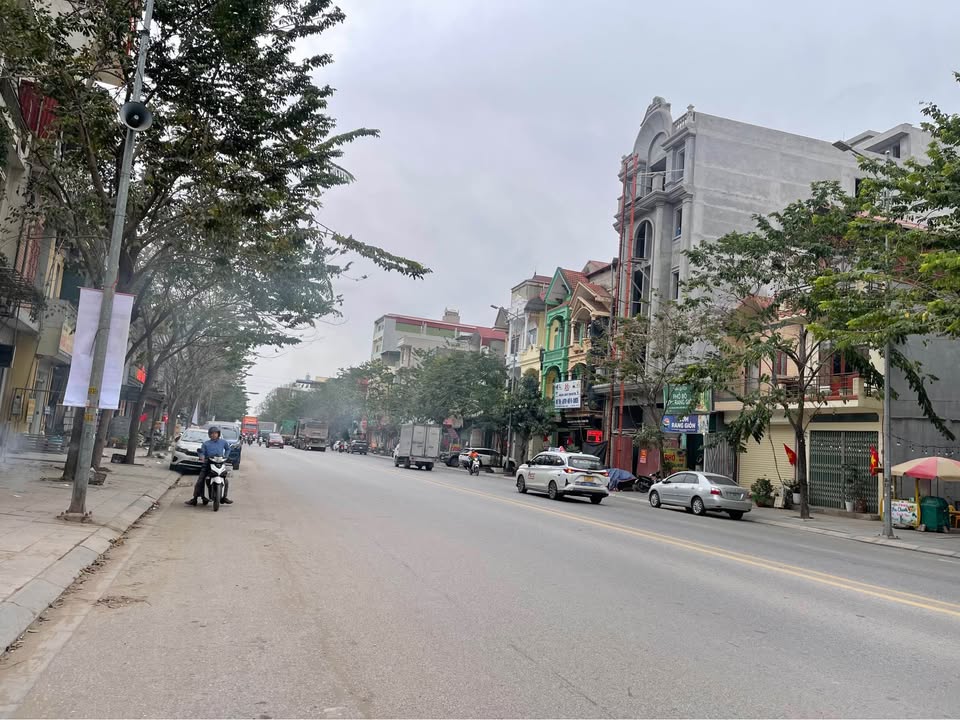 Đất mặt tiền Quốc lộ 38, Khắc Niệm, 100m² giá 8 tỷ - Kinh doanh sầm uất!