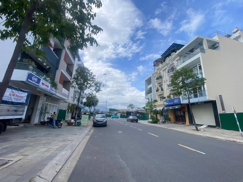 Đất mặt tiền KĐT Hà Quang 2, Nha Trang 100m² giá 8.4 tỷ - Đầu tư sinh lời ngay!