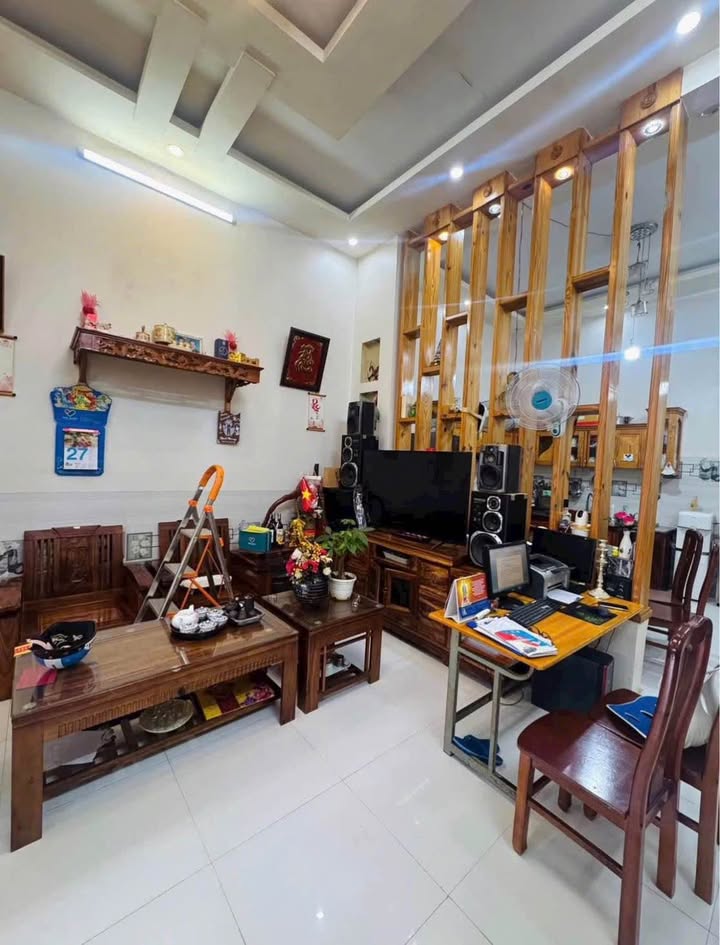 Nhà riêng tại Hiệp Thạnh, Lâm Đồng 105m² giá 2.1 tỷ - Sẵn sàng ở ngay!