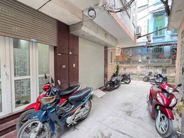 Nhà Ngõ 68 Cầu Giấy 39m² giá 7-8 tỷ - Siêu hiếm, full nội thất!