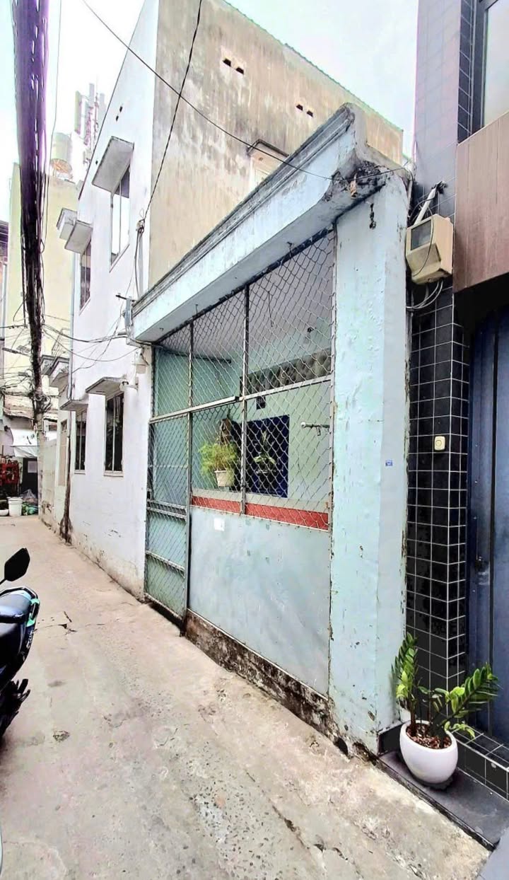 Nhà 2 tầng Quận 10, Bắc Hải, 53m² chỉ 5.2 tỷ - Tiềm năng phát triển lớn!