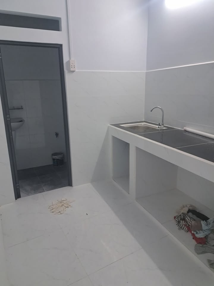 Nhà mới Hẻm cụt Lạc Long Quân, Q11, 36m² giá 500 triệu - Cơ hội không thể bỏ lỡ!