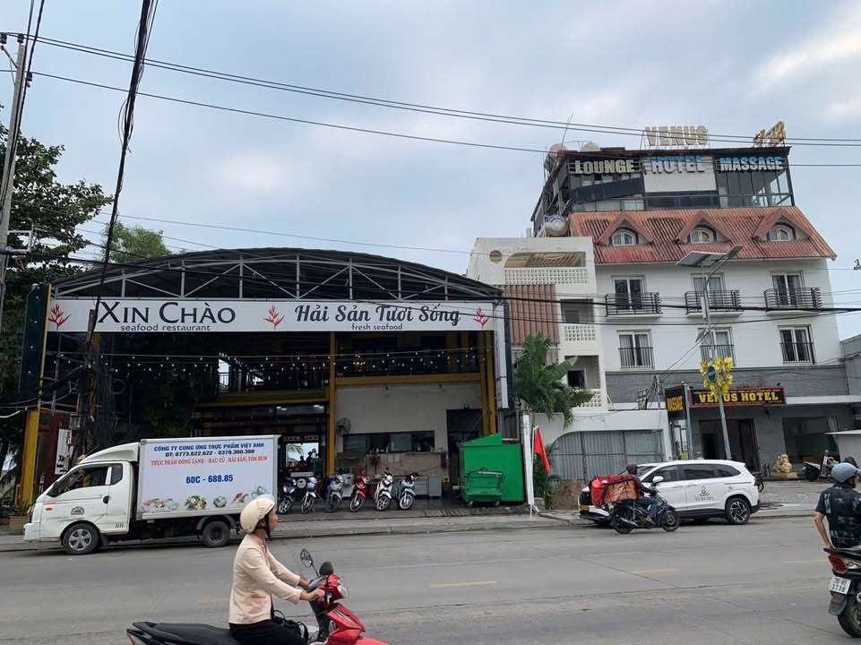 Nhà bán hẻm Bảo Việt, Trần Hưng Đạo, 300m² chỉ 12 tỷ - Sổ hồng chính chủ!