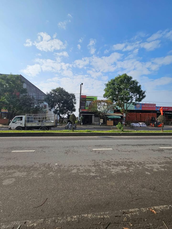 Đất nền 150m² đường 33m Huyện Điện Bàn giá 3 tỷ - Kinh doanh sầm uất!