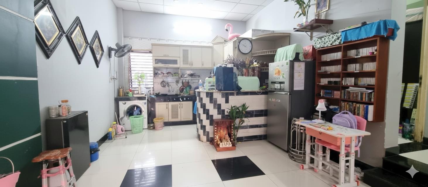 Nhà bán Phường Linh Tây, 78m² giá 4.8 tỷ - Xe hơi đậu cửa