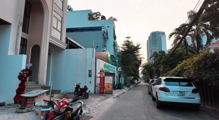 Cho thuê mặt bằng văn phòng Võ Trường Toản, Thảo Điền 162m² - Không gian trống, thuận tiện kinh doanh!