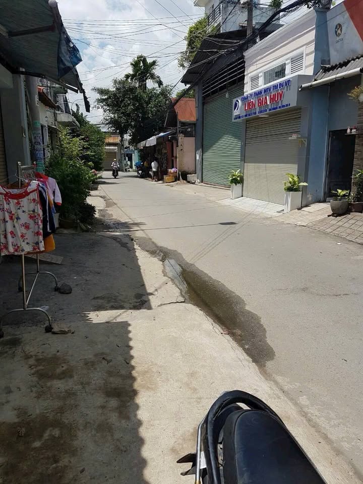 Nhà mặt tiền Đường 79, Phường Phước Long B, 123m² giá 8 tỷ - Khu dân cư sầm uất!