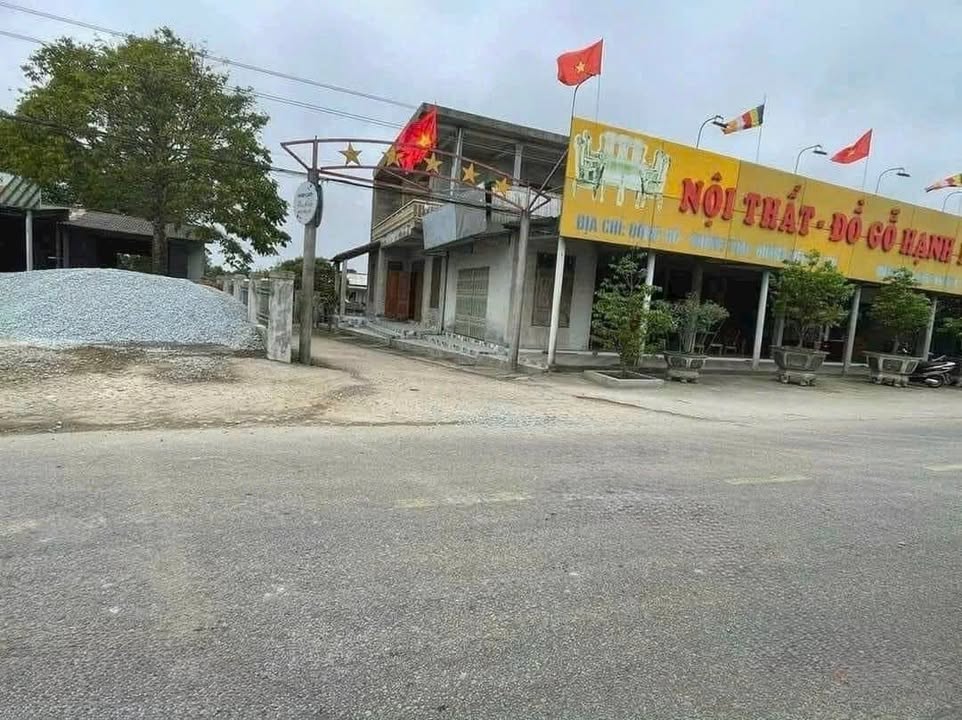 Đất nền Xã Quảng Thái 100m² giá chỉ 200 triệu - Sổ hồng đầy đủ!