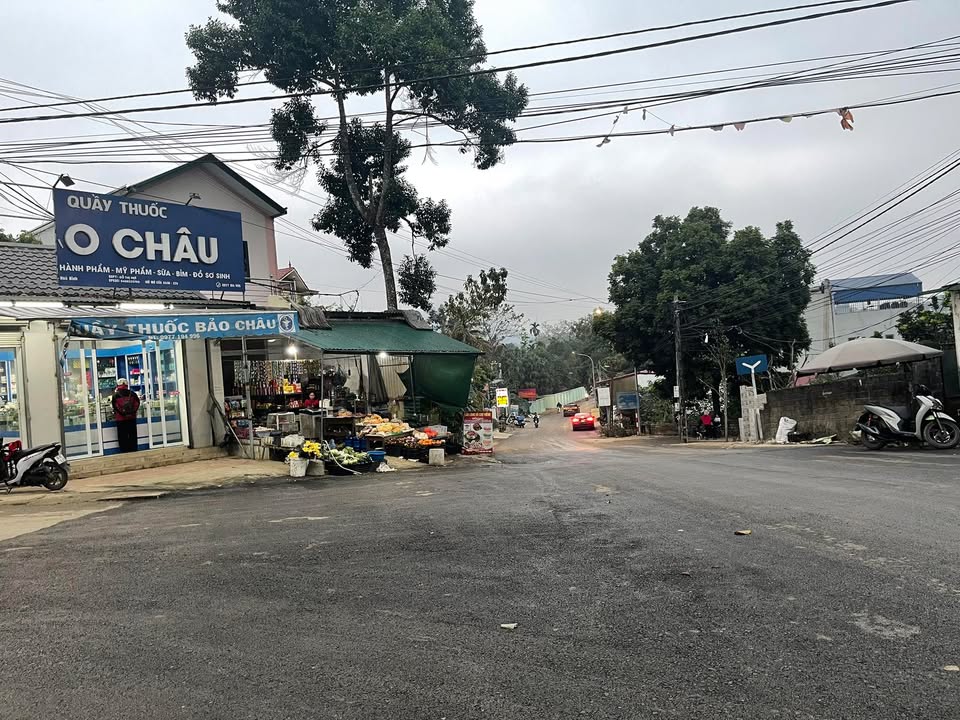 Đất nền Hòa Sơn Lương Sơn 140m² giá chỉ 2 tỷ - Cơ hội đầu tư hiếm có!