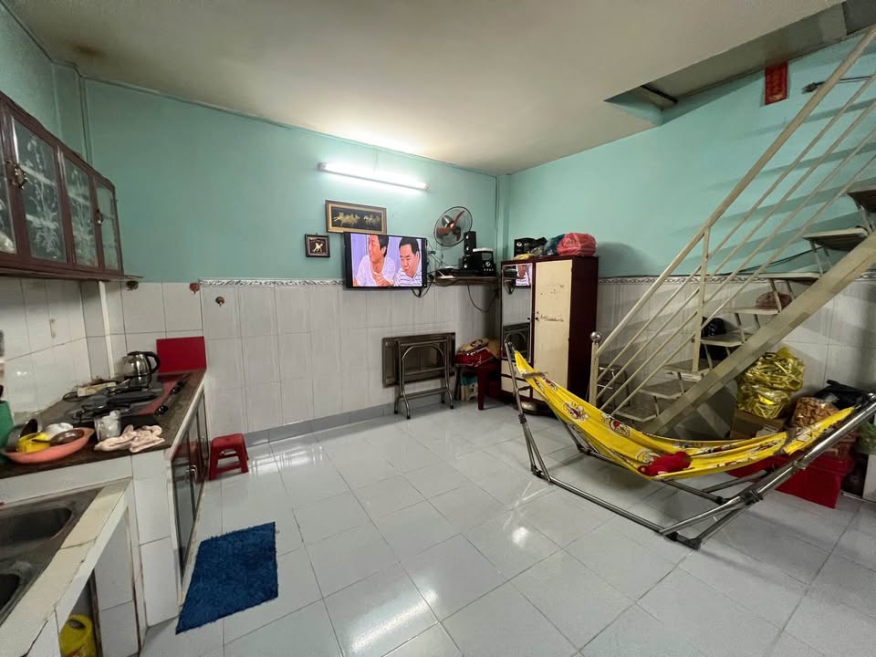 Nhà phố 39m² Đường Hậu Giang, Quận 6 giá 3 tỷ - Pháp lý sổ hồng chính chủ!