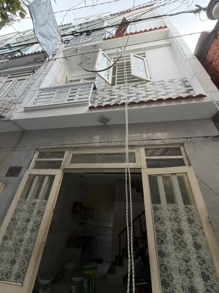 Nhà phố Tân Thới Hiệp Quận 12 20m² giá 1.55 tỷ - Bán gấp chính chủ!