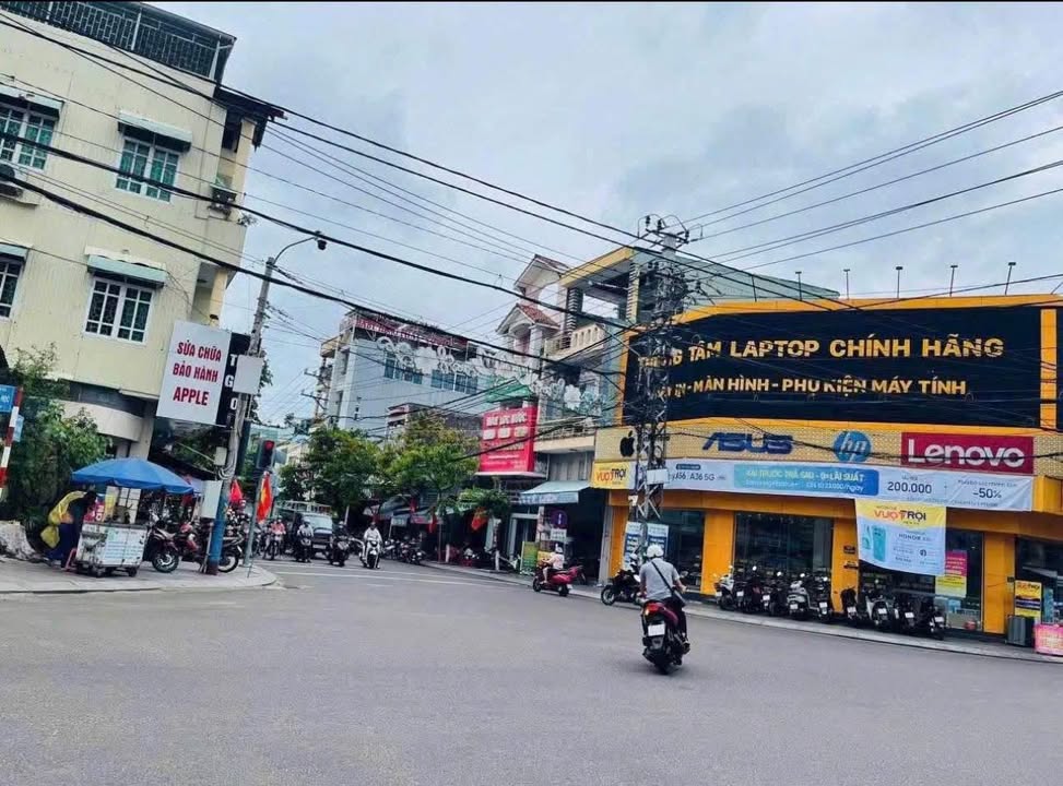 Nhà phố 5 tầng mặt tiền Nguyễn Thái Học 50m² giá 8.2 tỷ - Đầu tư sinh lời ngay!