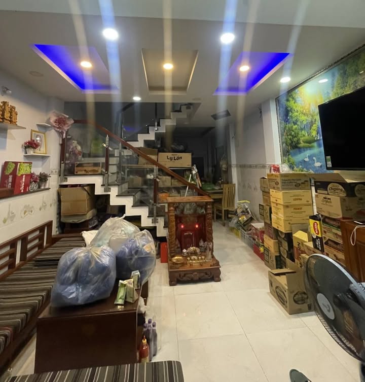 Nhà Phố Hẻm 8m Phú Thuận, Quận 7 – 97m² chỉ 9 tỷ – Đầu tư sinh lời ngay!