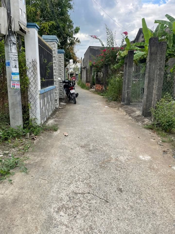 Nhà cấp 4 tại Cần Đước 205m² giá 1.8 tỷ - Sẵn sàng vào ở ngay!