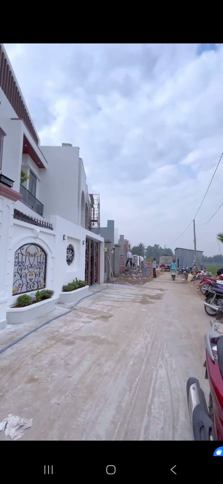 Townhouse góc Cầu Mỹ Nhơn, Mỹ Yên 256m² giá 4.3 tỷ - Đầy đủ nội thất, hoàn công!