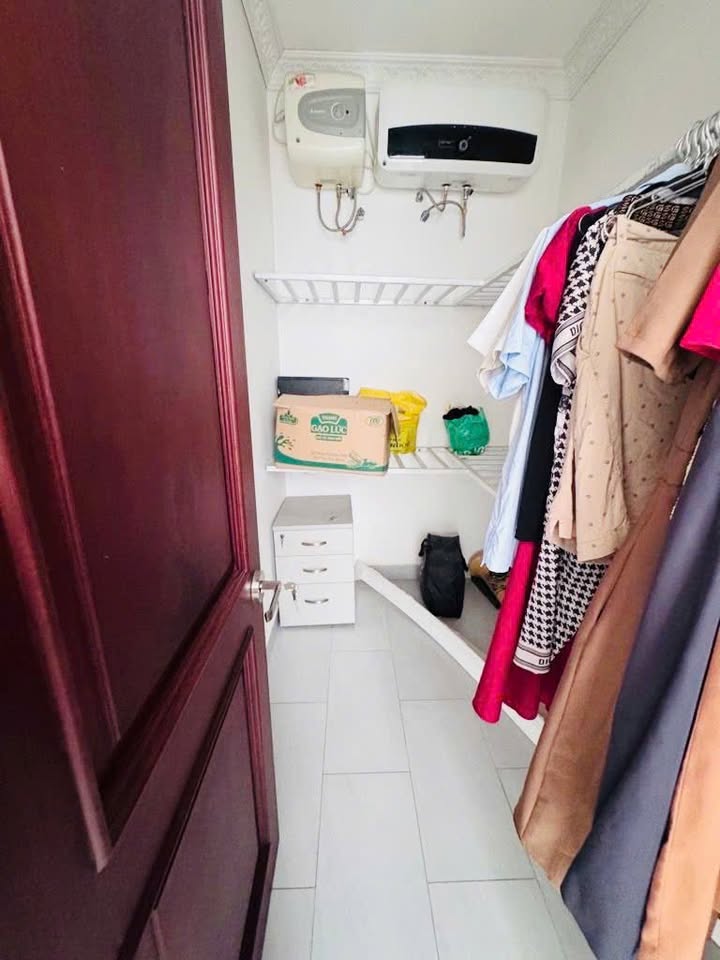 Nhà 4 tầng hẻm xe tải Nguyễn Hữu Dật, Tân Phú 119m² giá 22 tỷ - Cơ hội đầu tư tuyệt vời!