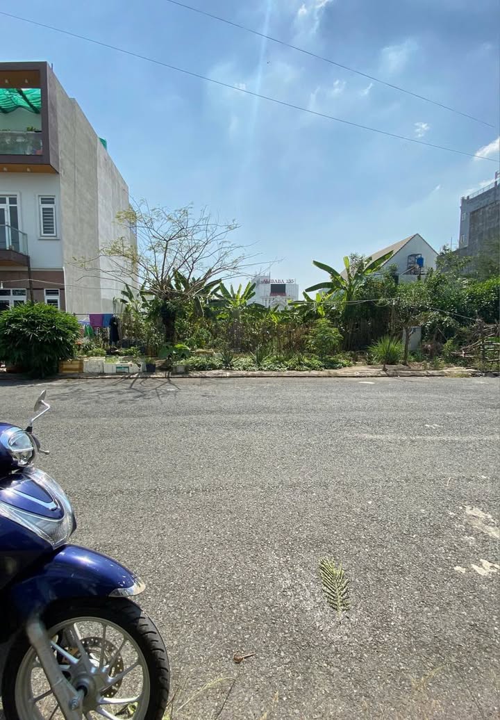 Đất nền KDC Hưng Gia Bến Lức 100m² giá 2.87 tỷ - Vị trí trung tâm sôi động!