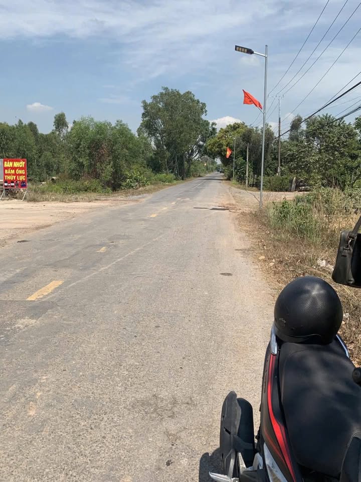 Bán đất mặt tiền 839, xã Bình Thành, huyện Đức Huệ, 1328m² giá 3.2 tỷ - Cần bán gấp!