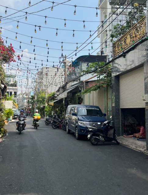 Nhà 2 tầng tại Tam Bình, Thủ Đức 70m² giá 5.65 tỷ - Không gian thoáng mát, an ninh!